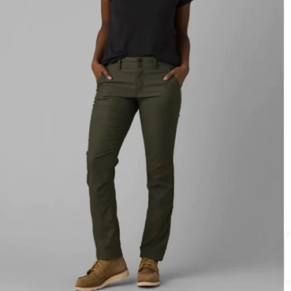 Prana Alana size 6 short Women pant - cargo green